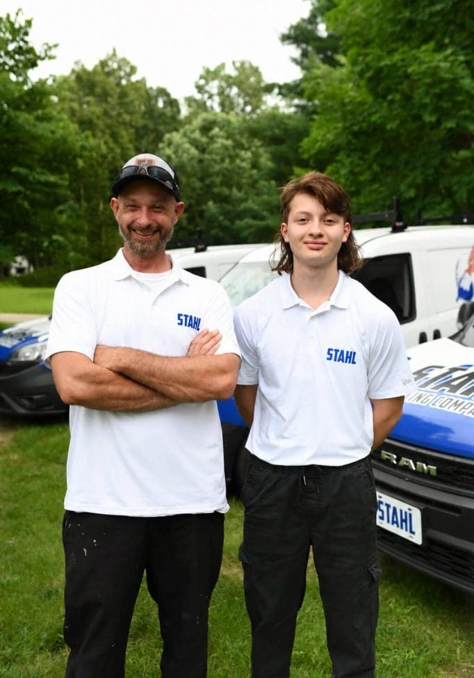 two team member of stahl painting